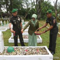 Kodim 1002/HST Gelar Ziarah dan Tabur Bunga Peringati Hari Juang TNI AD