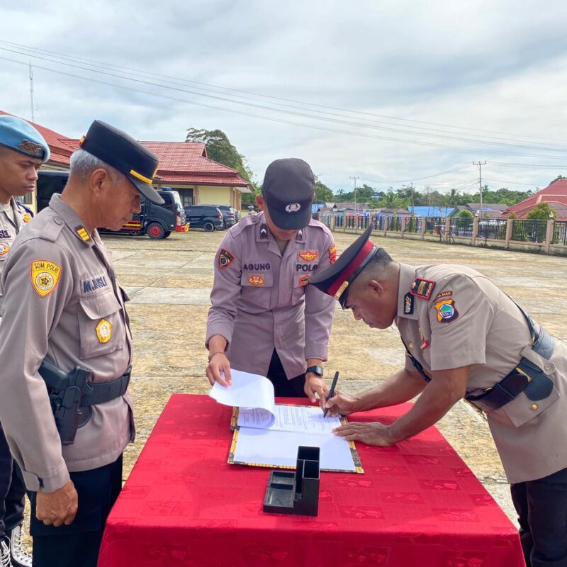 Polres Maybrat, Gelar Upacara Pelantikan Jabatan KabagRen dan Sertijab Kapolsek Ayamaru Utara