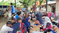 Kodim 1009/Tla Dirikan Dapur Lapangan untuk Bantu Korban Banjir