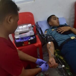 Sambut Waisak, Lantamal XIV Ikuti Donor Darah