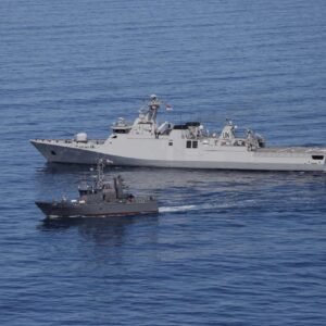 Amankan Perairan Lebanon, KRI Sultan Iskandar Muda Gelar Latihan Bersama Angkatan Laut Lebanon
