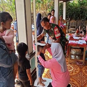 Babinsa Pohgajih Dan Posyandu Melati Bersatu Padu Untuk Balita Sehat Bebas Stunting