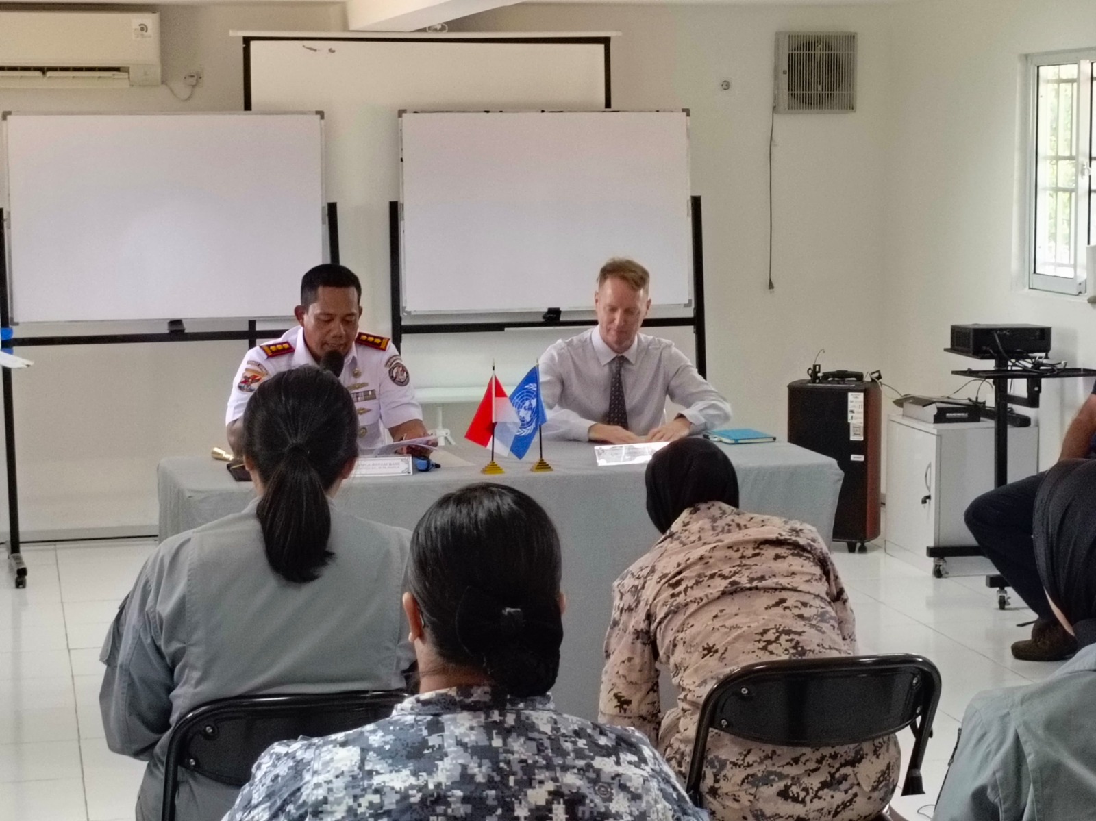 Bakamla RI dan UNODC Latih Petugas Penegak Hukum Perempuan di Batam