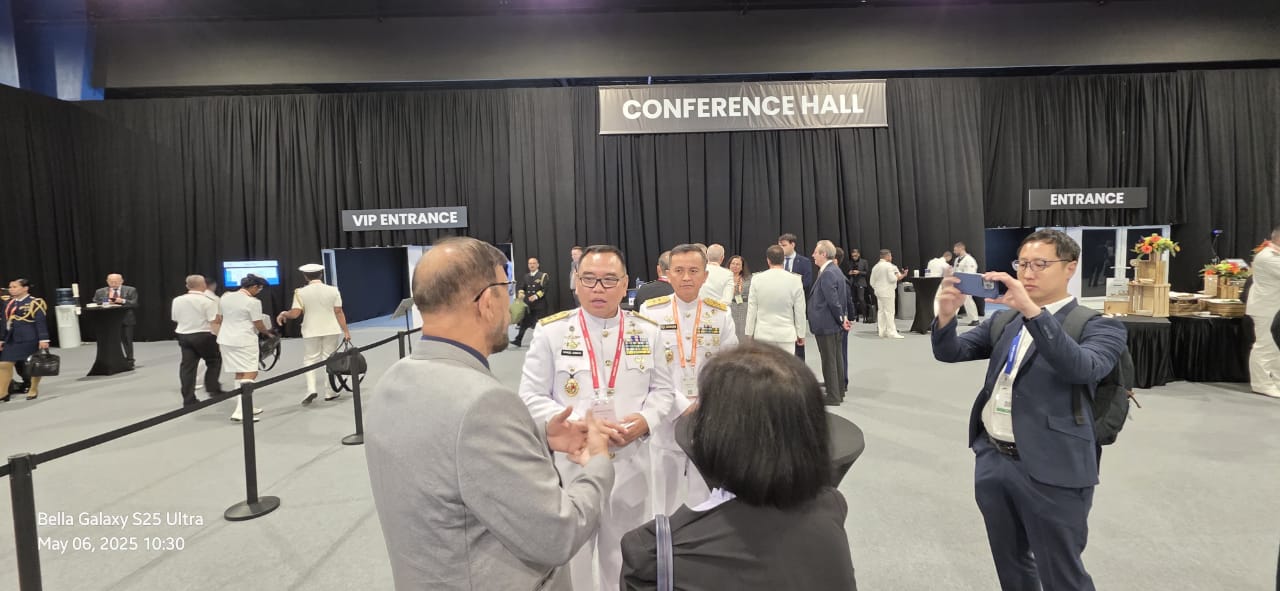 Bakamla RI Courtesy Call dengan Commandant SPCG di IMDEX Asia 2025