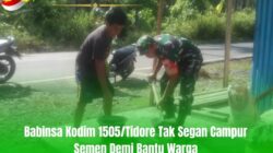 Babinsa Kodim 1505/Tidore Tak Segan Campur Semen Demi Bantu Warga