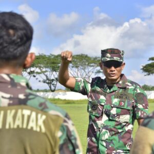 Satkopaska Koarmada III Latihan Terjun Bebas di Sorong, Tingkatkan Kesiapan Tempur Prajurit Elit Laut