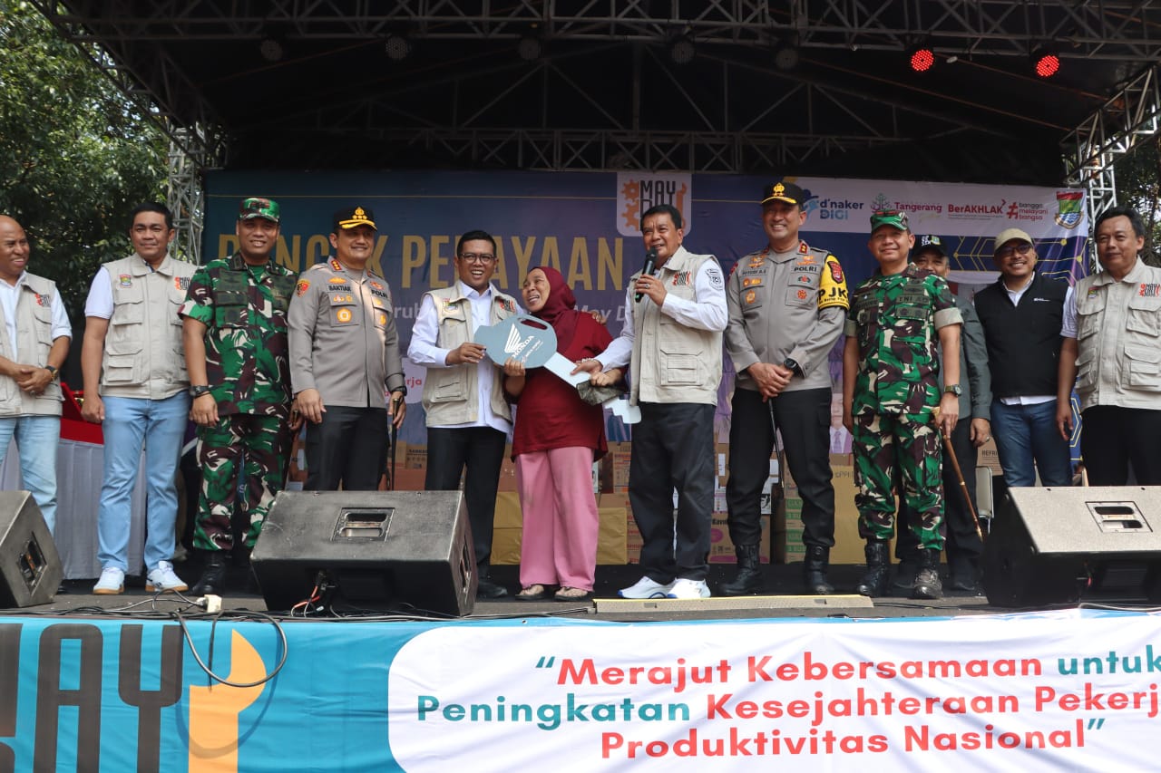 Kapolresta Tangerang Dampingi Kapolda Banten, Gubernur Banten Hadiri Perayaan Puncak May Day 2025 di Kabupaten Tangerang