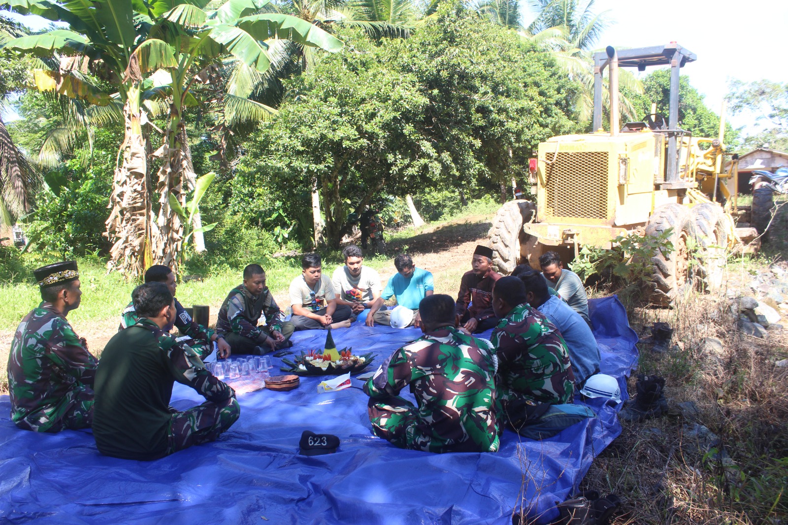 Potong Tumpeng dan Doa Bersama Awali Pra-TMMD ke-124 Kodim 1009/Tanah Laut
