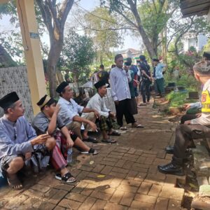 Bripka Ilyas Ajak Tokoh Masyarakat RT 13 Sukamulya Wujudkan Lingkungan Aman