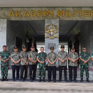 Wagub Akmil Terima Audiensi Panitia Reuni Emas Alpajuli 1975–2025