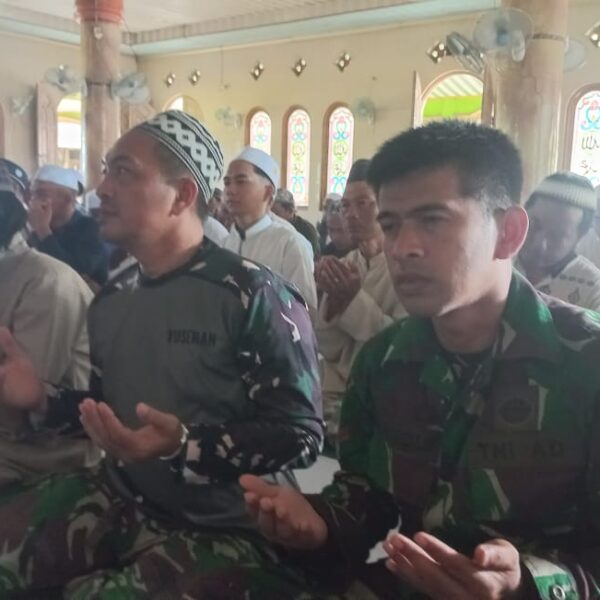 TNI Manunggal Membangun Desa TMMD ke-124, Satgas TMMD Ibadah Bareng Warga