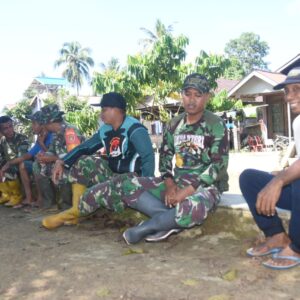 TMMD Kodim 1002/HST Buka Akses Jalan, Warga Sambut Gembira