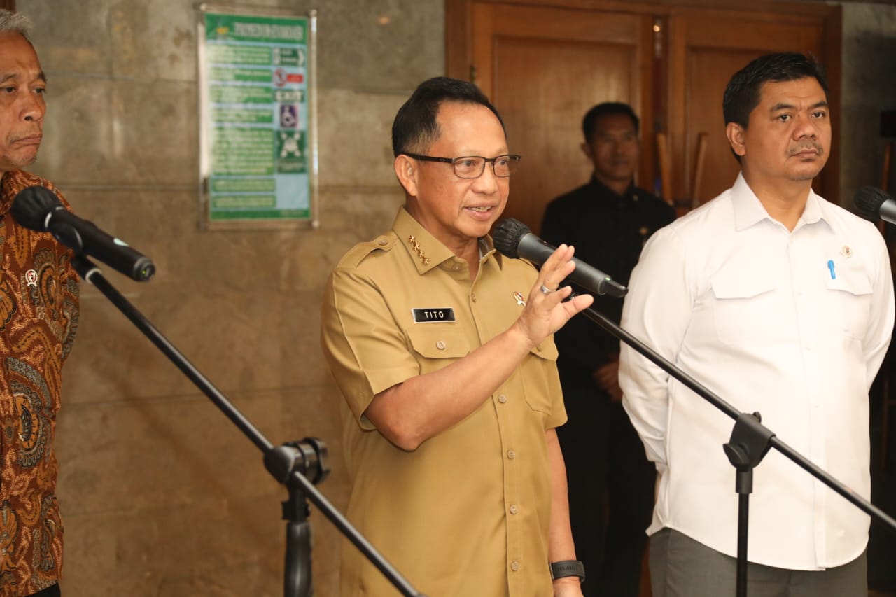 Mendagri Tito Tegaskan Kesiapannya Dukung Penyelenggaraan Sekolah Rakyat