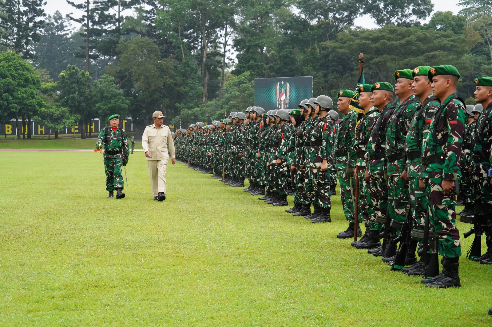 Wamenhan RI Buka Pendidikan Mililter Kadet Unhan RI Chor di Akademi Militer