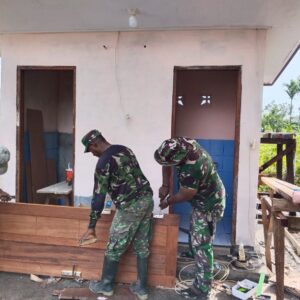 Satgas TMMD 124 Fokus Pada Pemasangan Pintu MCK