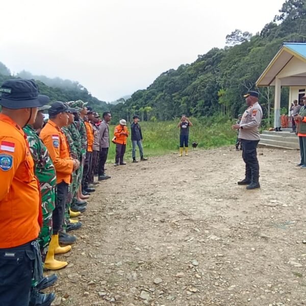 Polres Pegunungan Arfak dan Kansar Manokwari Siaga Pasca Pencarian Korban Bencana Alam di Kampung Jim