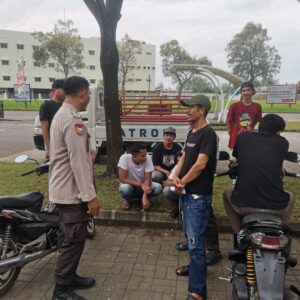 Bhabinkamtibmas Kelurahan Sukamulya Dorong Warga Pengangguran untuk Lebih Produktif Lewat Program Poliran