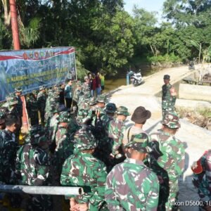 Dansatgas TMMD Kodim 1002 HST Pimpin Apel Pagi di Haruyan Dansatgas TMMD Kodim 1002 HST Pimpin Apel Pagi di Haruyan
