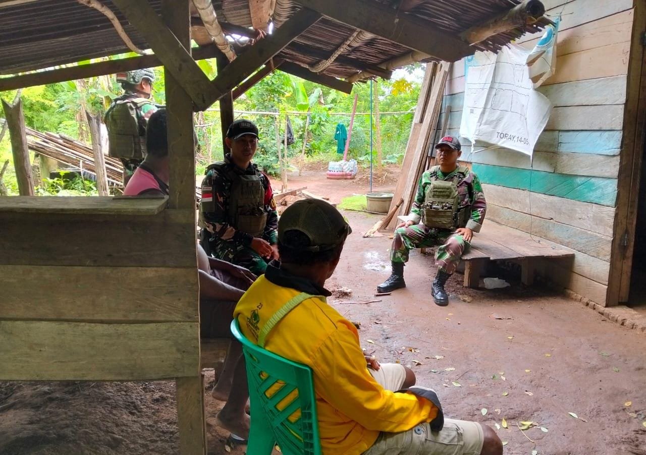 Dari Hati ke Hati di Tanah Papua: Satgas Yonif 312/KH Eratkan Tali Persaudaraan