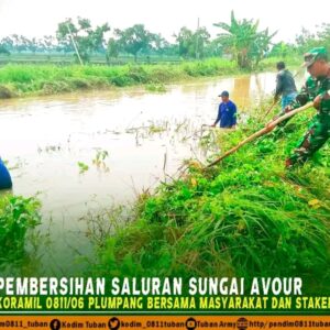 Karya Bakti Koramil 0811/06 Plumpang Bersama Stakeholder Gotong Royong Pembersihan Saluran Sungai Avour