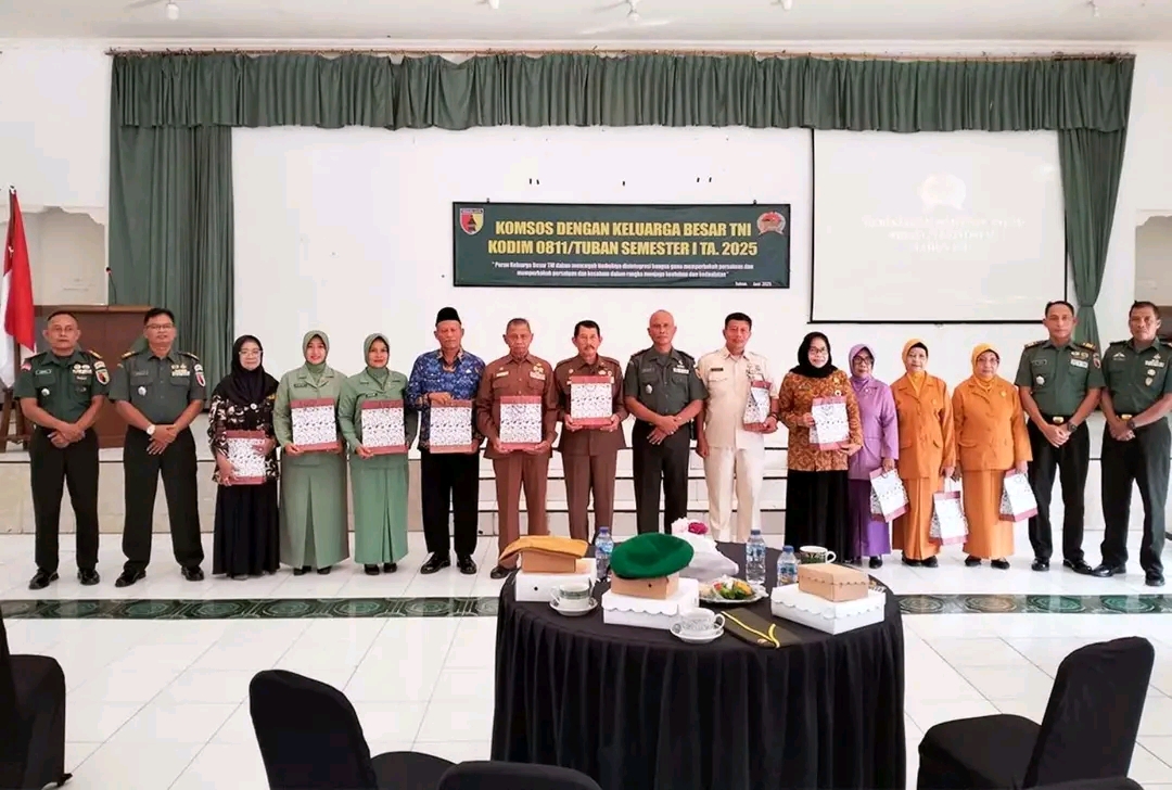 Upaya Menjaga Semangat Nasionalisme, Kodim 0811/Tuban Mengelar Kegiatan Komsos Dengan Keluarga Besar TNI