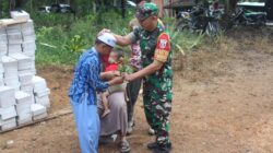 Pak Cahyo dan Keluarga Bahagia, Rumah Tak Layak Huni Hampir Selesai Direhabilitasi Satgas TMMD Kodim 1009/Tanah Laut