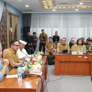 Wamendagri Bima Arya Ingatkan Pemkot Depok Pentingnya Konsep Usaha Kopdeskel Merah Putih