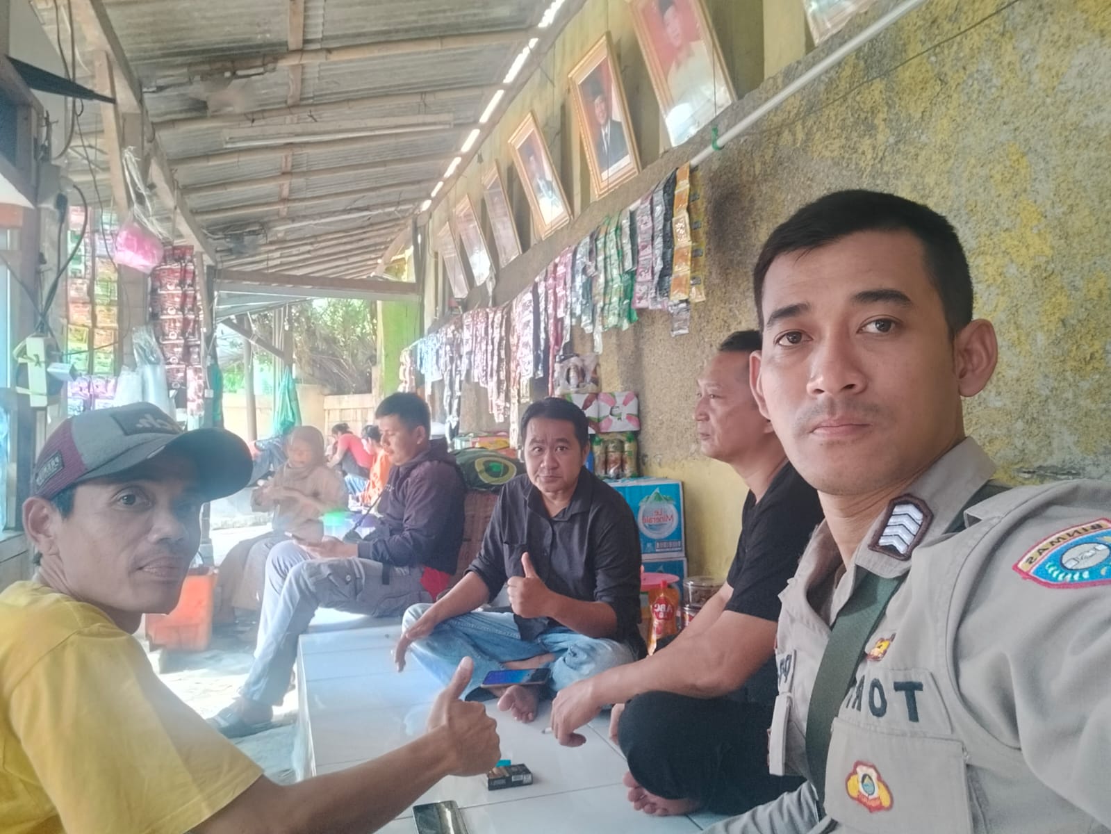 Warung Bhabin dan Sosialisasi 110, Bripka Ristyanto Pererat Kedekatan Polri dengan Warga Cibadak