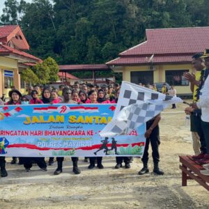 Polres Maybrat Gelar Olahraga Bersama dan Bagikan Doorprize Meriah sebagai Wujud Kepedulian dan Keakraban Sambut Hari Bhayangkara ke-79