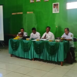 Rachmat, S.Ip. MM. Camat Ciparay Sosialisasi Ketahanan Pangan Tahun 2025 Bersama 14 Kades