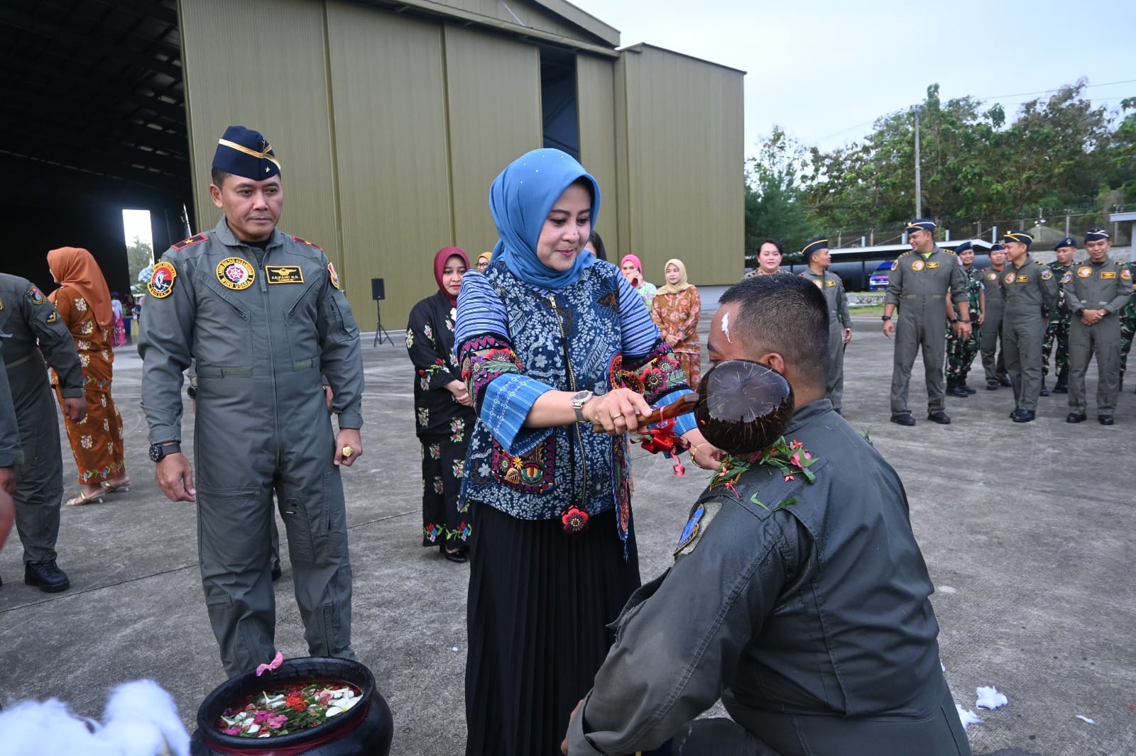 Danlanud Sultan Hasanuddin Pimpin Apel Khusus Peringatan HUT Ke-6 Skadron Udara 33