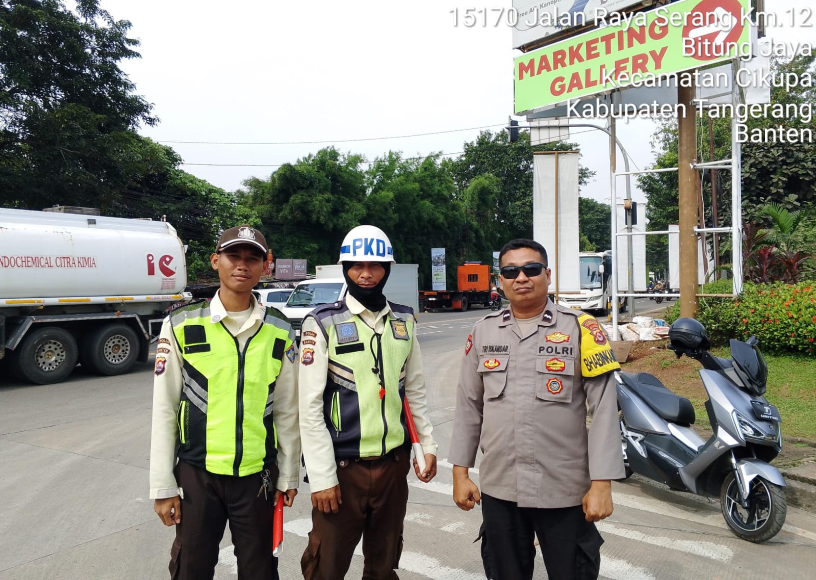 Sambang Satpam, Bhabinkamtibmas Polsek Cikupa Ajak Jalin Komunikasi Baik Demi Kamtibmas Kondusif