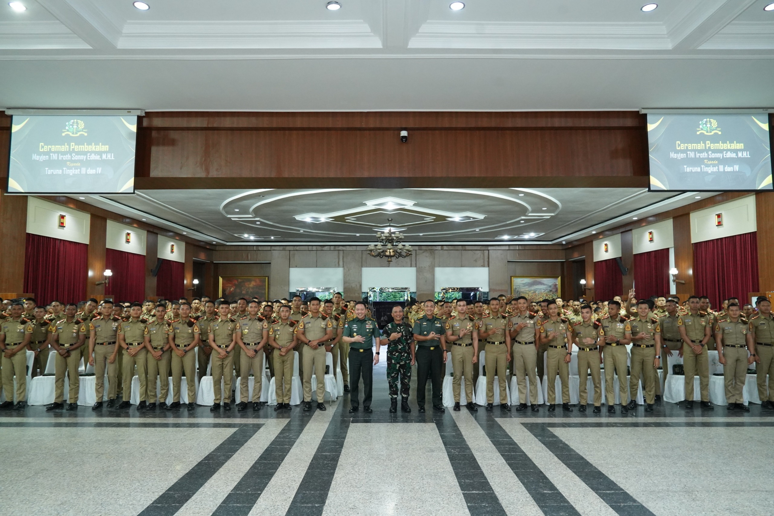 Kapushubad Berikan Ceramah Pembekalan tentang Komunikasi dan Elektronika kepada Taruna Akmil