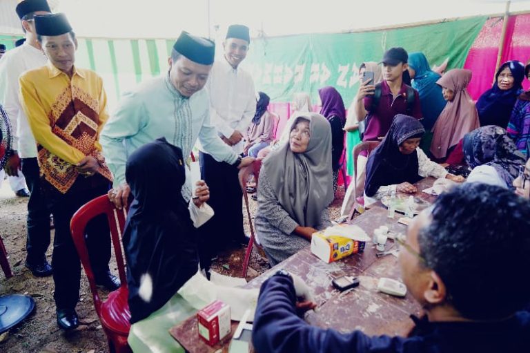 Bupati Pringsewu Hadiri Bakti Sosial Ke-17 Pondok Pesantren Ar-Rahman