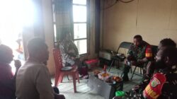 Babinsa Koramil 1710-05/Jila Bersama Distrik Jila dan Polsek Jila Melaksanakan Pertemuan Dengan Tokoh Masyarakat