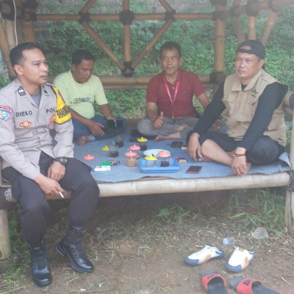 Bhabinkamtibmas Desa Pasir Gadung Dorong Warga Pengangguran untuk Bangkit Lewat Program Polisi Peduli Pengangguran