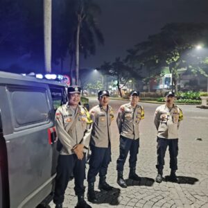 Patroli Cipkon Malam Hari, Kapolsubsektor Cikupa Mas AIPTU M.N. Firdaus Pimpin Kegiatan Antisipasi Gangguan Kamtibmas Patroli Cipkon Malam Hari, Kapolsubsektor Cikupa Mas AIPTU M.N. Firdaus Pimpin Kegiatan Antisipasi Gangguan Kamtibmas
