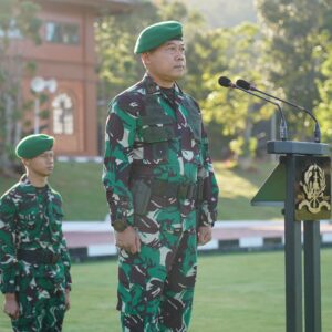 Wagub Akmil Pimpin Upacara Tujuhbelasan: Tegaskan Komitmen Integritas dan Kesiapsiagaan Prajurit Wagub Akmil Pimpin Upacara Tujuhbelasan: Tegaskan Komitmen Integritas dan Kesiapsiagaan Prajurit