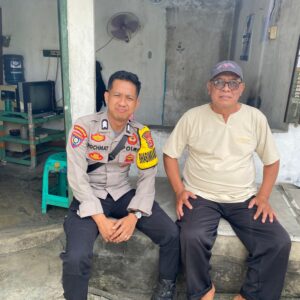 Brigpol Rohmat Sambangi Warga Talagasari, Ajak Jaga Kamtibmas Bersama Brigpol Rohmat Sambangi Warga Talagasari, Ajak Jaga Kamtibmas Bersama