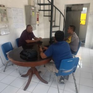 Bhabinkamtibmas Sukanagara Sambang Warga, Sampaikan Himbauan Kamtibmas Bhabinkamtibmas Sukanagara Sambang Warga, Sampaikan Himbauan Kamtibmas