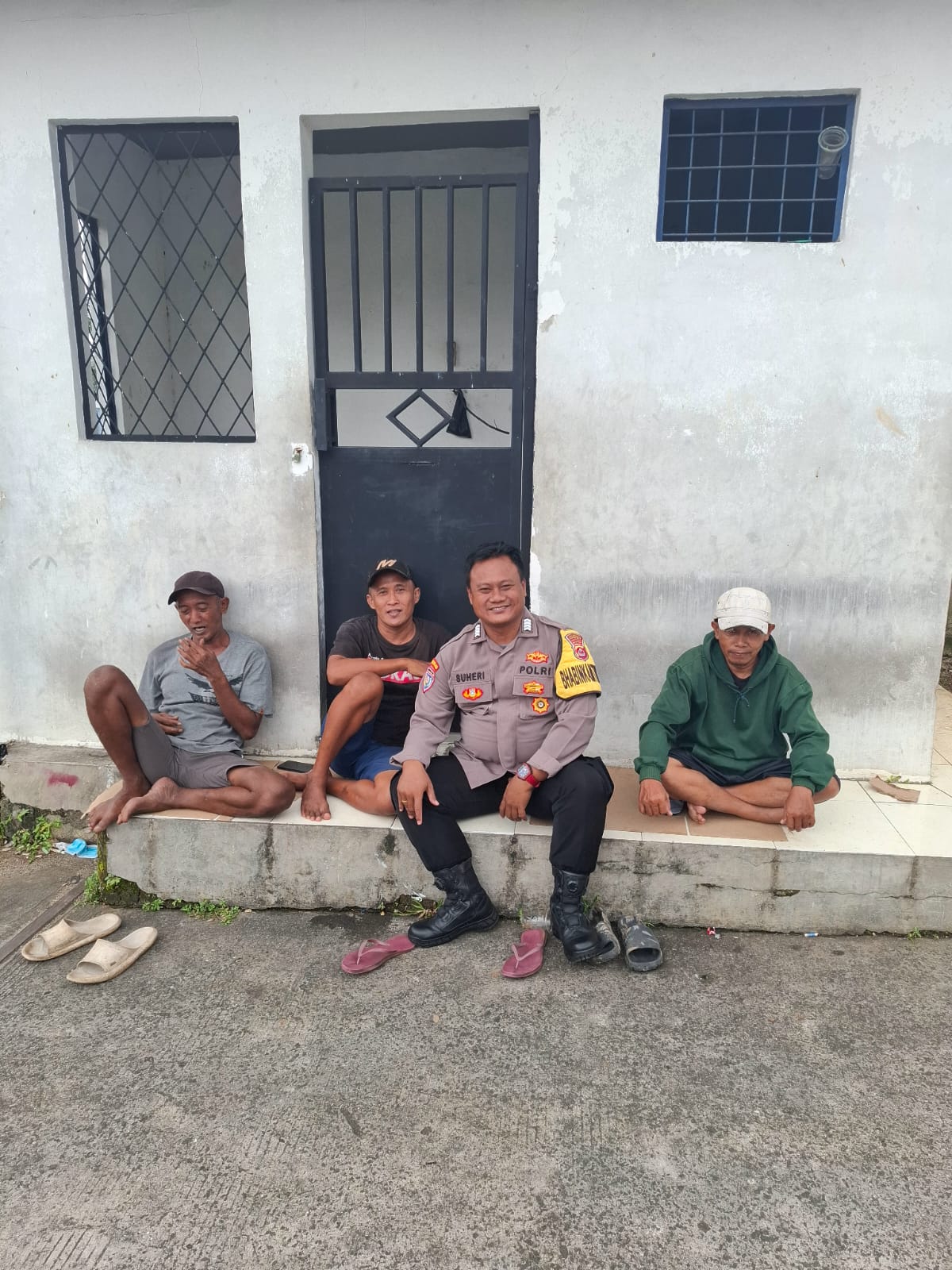 Bhabinkamtibmas Desa Talaga Ajak Warga Pengangguran Bangkit Lewat Program Poliran