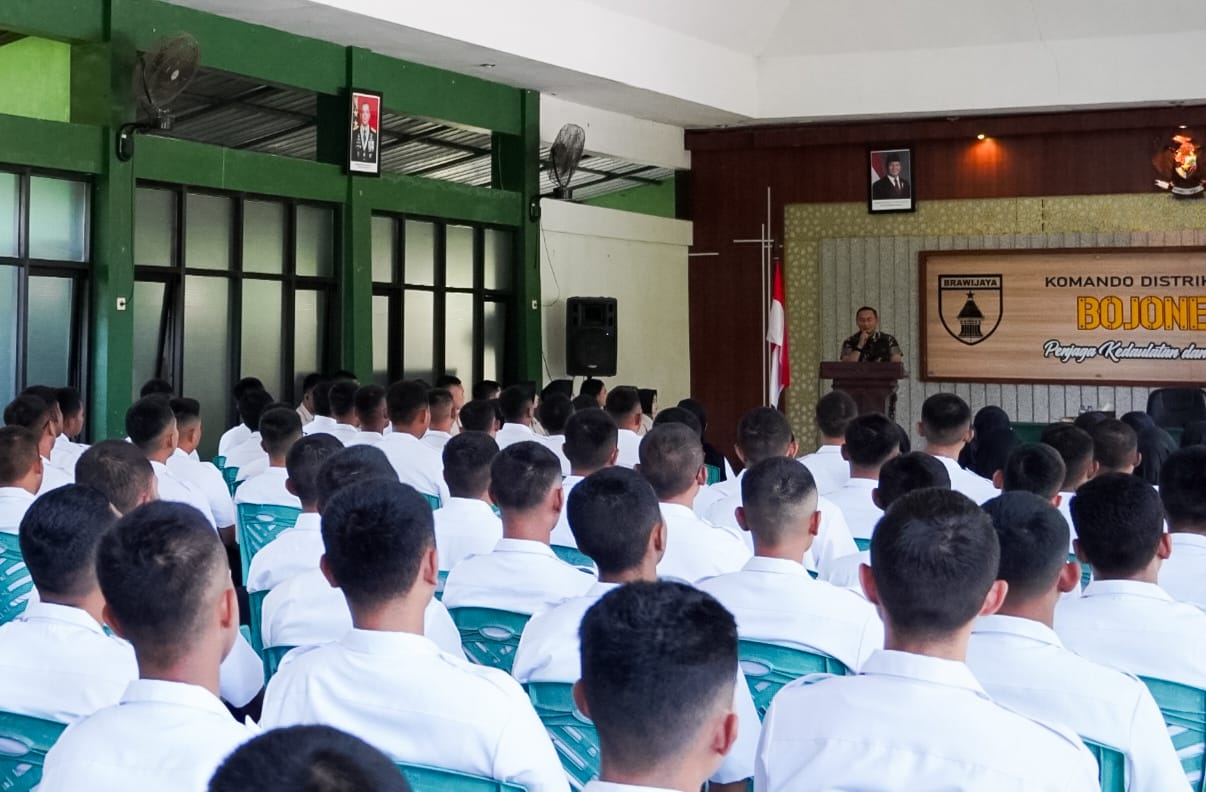 Dandim Bojonegoro Motivasi Ratusan Sarjana Lulusan SPPI