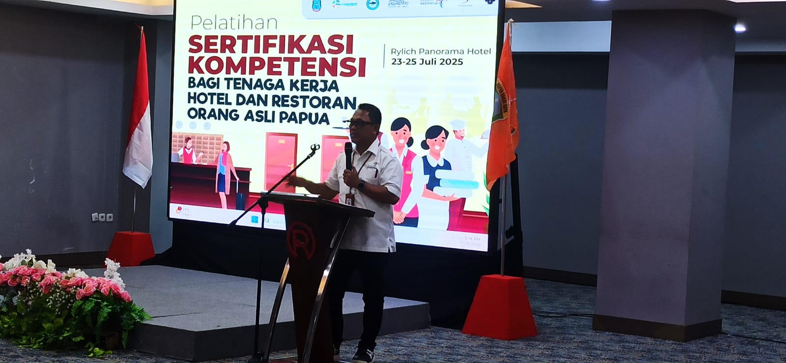 Wagub Ahmad Nausrau Buka Pelatihan Sertifikasi: 30 Anak Asli Papua Disiapkan Jadi SDM Unggul Pariwisata PBD