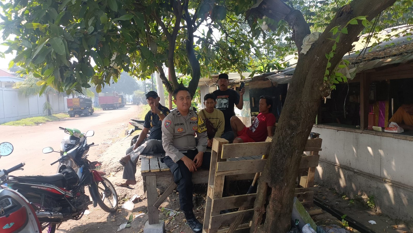 Polsek Cikupa Polresta Tangerang Polda Banten Gelar Program Poliran: Bhabinkamtibmas Dorong Warga Sukanagara Manfaatkan Pelatihan Kerja