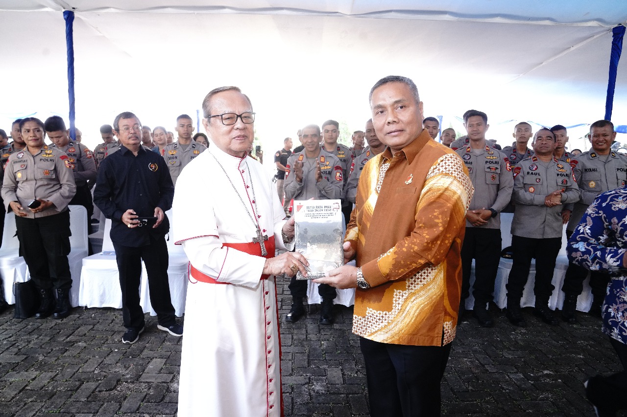 75 Tahun Ordinariat Militer Indonesia: Wadah Pembinaan Iman Dan Pengabdian Umat Katolik TNI-POLRI