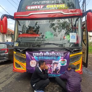 Enjang Gandi Kades Wangisagara Kec. Majalaya Kab. Bandung 4 Bus dan 5 Mini Bus, Serbu DA 7 Indosiar Firgi Ramdani, Senin, 14 Juli 2025.