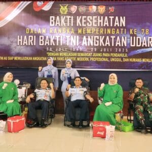 Danlanud Sultan Hasanuddin Donor Darah Pada Kegiatan Bakti Kesehatan Jelang Peringatan Hari Bakti Ke-78 TNI AU