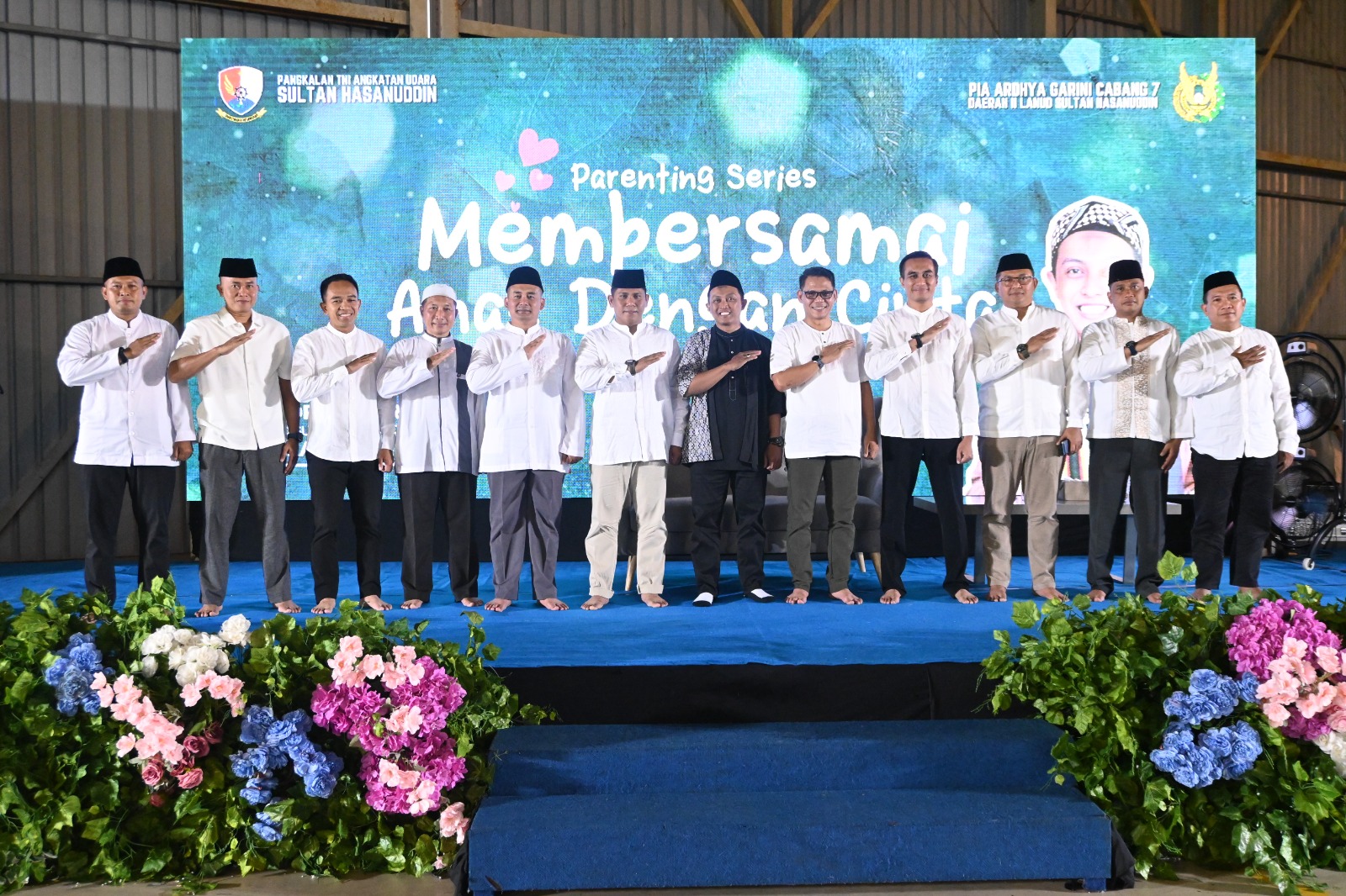 Keluarga Besar Lanud Sultan Hasanuddin Ikuti Ceramah Parenting Series di Skadron Udara 5