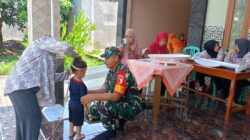 Intervensi Cegah Stunting, Babinsa Purwokerto Srengat Beri Motivasi Posyandu Delima Di Blitar