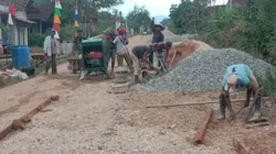 Kampung Sri Waylangsep Realisasikan DD 2025 dengan Pembangunan Jalan Rabat Beton
